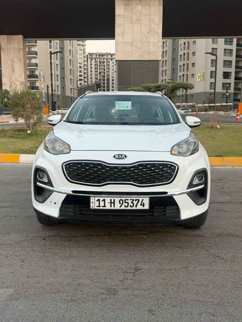 كيا سبورتج 2021 خليجي 
الشركه الدوليه 
السعر 183 وبيها مجال حك الجيه فقط شي بسيط
ماشيه 85
السياره مكفول من الصبغ والتبديل فقط بارد
وتكحيل كارت ًًبل باب بسيط
كامره خلفيه 

فول تحكم ستيرن 

شاشه جبيره 

حساس امامي خلفي 

مكان السيارة حي الاعلام 

***********
