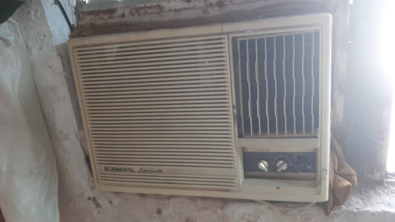 مكيف جنرال • طن ونص • شغال