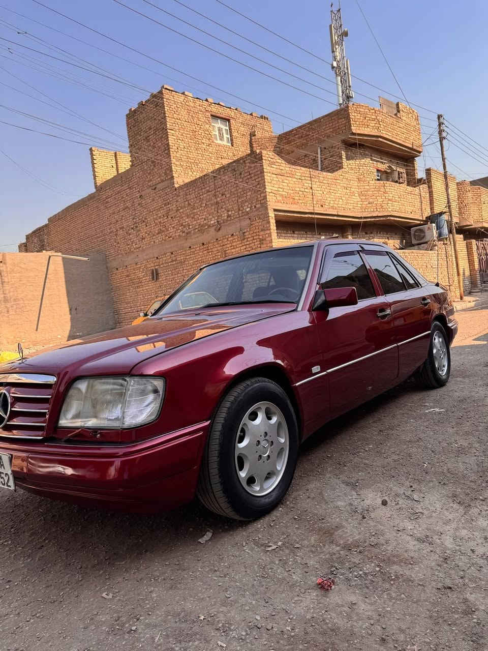 السلام عليكم مارسدس موديل ٩٢ سياره بسمي رقم بغداد جديد مكينه 6 كير اوتوماتيك تبريد بردت كهرباء خلفيه كشنات كهرباء تخم تاير حداديه كامره فتحه سياره على وضع شركه مكاني بغداد رقم تلفون ***********
