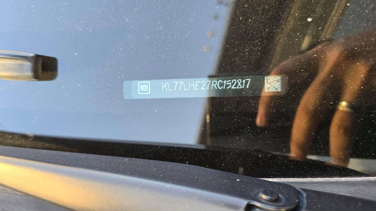 سلام عليكم 

Chevrolet Trax Lt 2024
سيارة نظيفه مكفوله من ناحيه كير ومكينه ومواصفات lt يعني مواصفاته حلوه ومرتبه وارد امريكي حادثها ابسط منه ماكو بس مراية راكب وجاملغ امامي بي طخه جدا بسيطه راجعه بارد واكيد السياره بدون airbag السياره نظيفه لاخر حبه ورقمه نجف وباسمي يعني تحويل مباشر 

السياره ماشيه بس 20 الف 
السعر 150 وبي مجال للطيبين 
وارد امريكي وهذه رقم الشاصي 
#kl77lhe27rc152817
انسخ وشوف الحادث 
للتواصل واي معلومات اخرى 
***********
