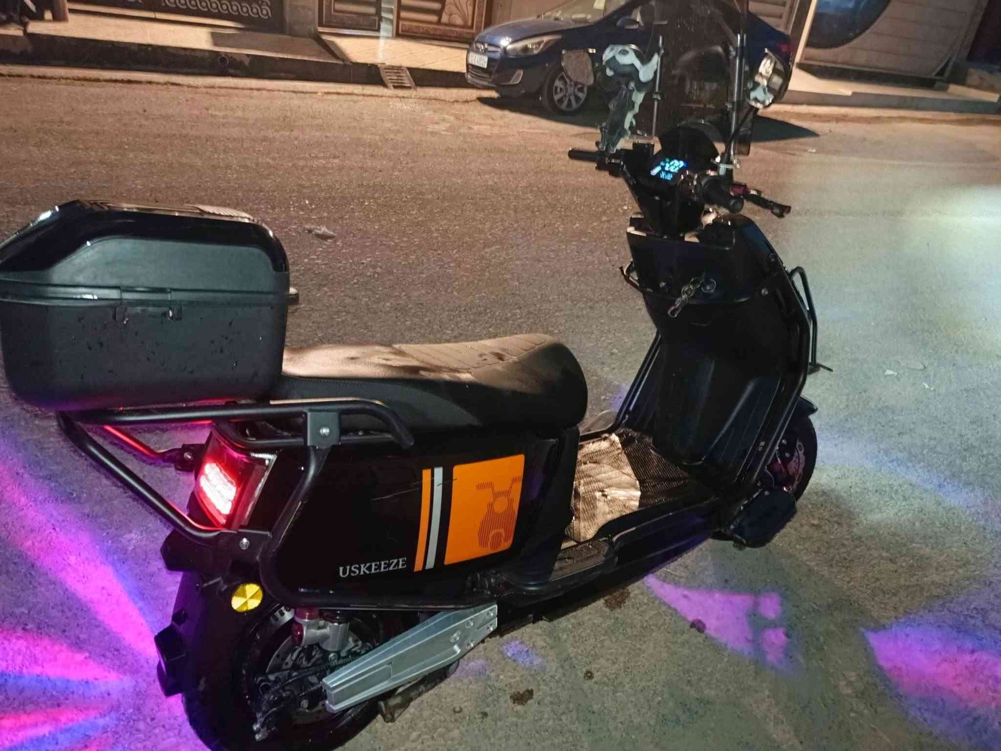 السلام عليكم
ماطور يوسكازي مدرع للبيع 

ملف 3800

بطاريات 6 مسطره 

ماطور نظيف 

السعر اتصل

***********
