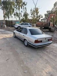 بي ام دبليو ٥٢٥ • ١٩٩٠ • أربيل