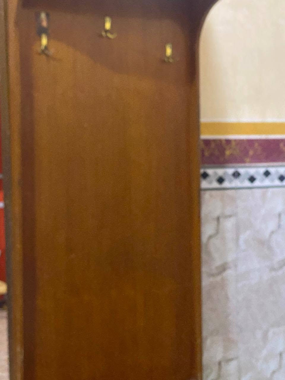 غرفه اخشاب • قيم • واخذ