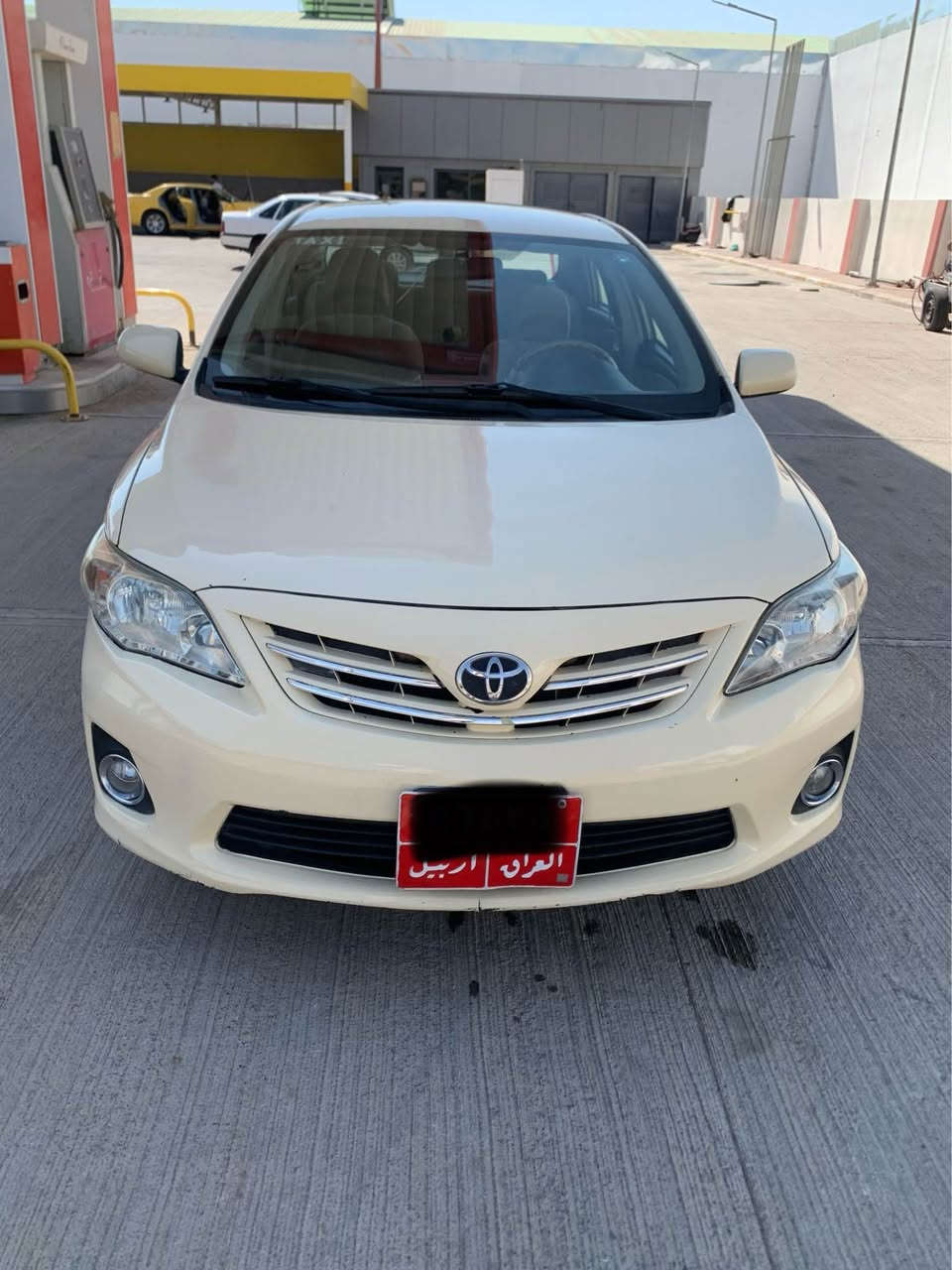 تويتا بيكاشو موديل ٢٠١٣ بيلاد تاكسى و بيلاد توماتيك
مةكينة ٢٠٠٧
گيرى لوك بةشةرت
سيارةكة ١٠ پارچةية
جةمبيكى بشتةوةى هةية مةستةرةكةى گرتووة
يةك چاملغى سبوغة ژوورى نةگرنووة ناو رانةكةى 
نةرمة تةزرةكى هةية
بيشى بس لاى دةبةى ئاو هةيتى 
سنوى بةسةرجوة ٢٠٢٤
هزة نوية
تاخم تاية نوية
تبريد بةشةرت
سةقفى بس لاى اجرةكة pdr بةقةد يةك بست
نرخى ١٣٢ $ 
شوين هةولير
رقم تلفون ***********
*********** أربيل, العراق
