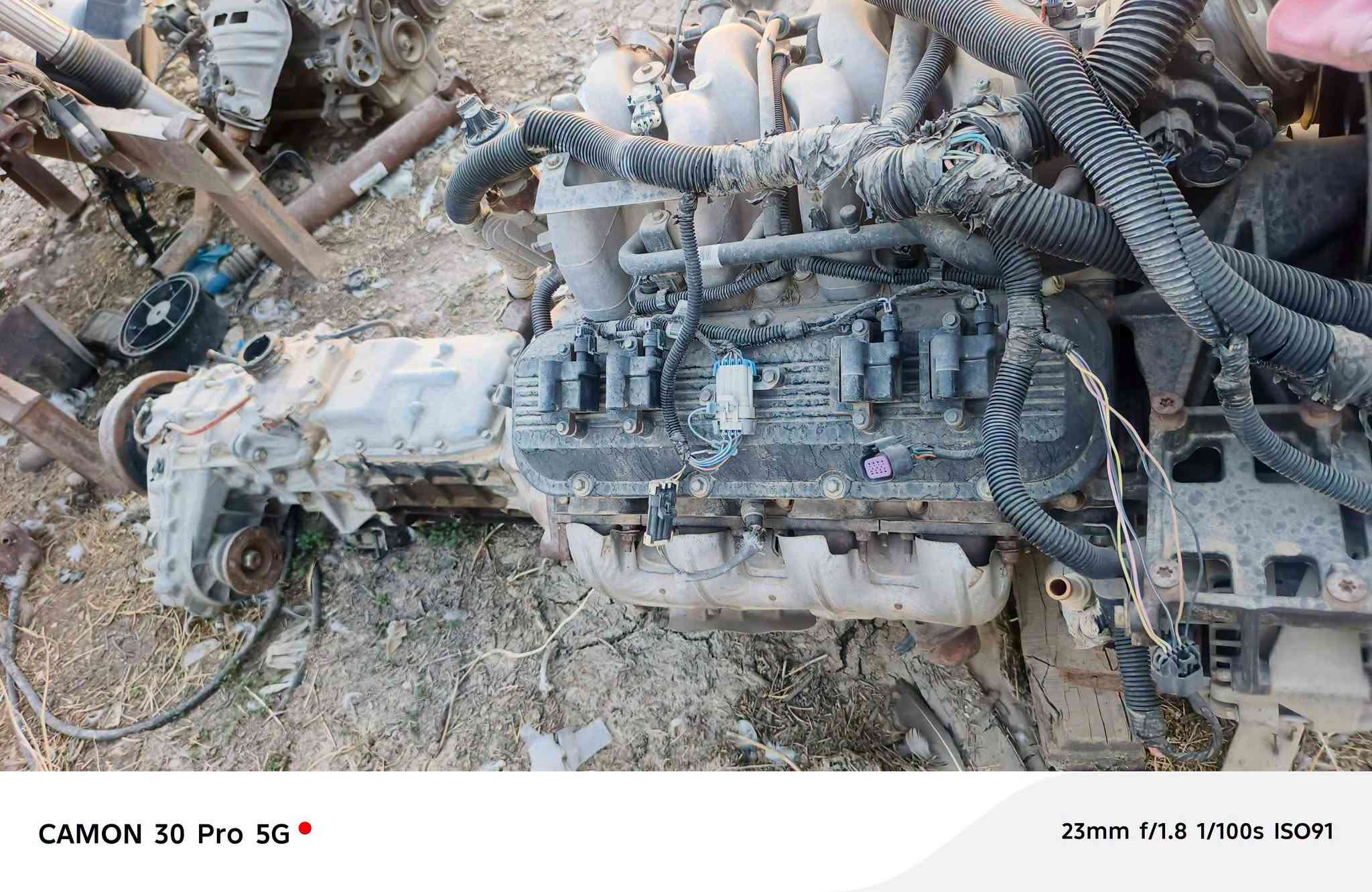 سڵاوو  گێڕی پاتڕۆڵ و مکینە تاهۆ v8  حجم 8100cc 
بۆ فرۆشتن  کاملە هیچی نقس نیە لەعەرز ئیشەکات عقڵ تاخم وایەری کاملە  شوێن چەمچەماڵ 
***********
***********

نص مكتوب في الصور:
- EQUIPOU ATÉ CAMINHÕES! VORTEC 8100 - O IMENSO V8 DE 8.1 LITROS DA GM!
- GMC Topkick 2009 Vortec 8.1L V-8 (L18) Medium Duty (LRW option)
- CAMON 30 Pro 5G 23mm f/1.8 1/100s ISO90
- CAMON 30 Pro 5G 23mm f/1.8 1/100s ISO78
- CAMON 30 Pro 5G 23mm f/1.8 1/100s ISO61
- CAMON 30 Pro 5G
- 23mm f/1.8 1/100s ISO91
- CAMON 30 Pro 5G 23mm f/1.8 1/100s ISO85
- CAMON 30 Pro 5G 23mm f/1.8 1/100s ISO87