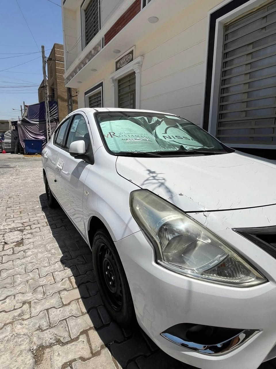 سلام عليكم نيسان سني هندي 2016 مكفوله كفاله عامه ما عدا جاملغ خلفي قبق البانزين فقط

 مكينه تبريد مكفوله وكير عادي مكفول 

السياره كلش جديده بمعنى الكمله مدوشمه عام كشنات وتنته وكاعيه كامله على اخر حبايه  

مواصفات 

يدات نيكل 

شباك نيكل 

سبايدر خلفي 

شاشه + كامرا خلفيه 

والباقي معروف 

رقم سليمانيه باسمي تحويل ثاني يوم 

السياره جاهزه من كلشي السعر 85 بيه مجال للشراي 

مكان السياره بغداد الجديده  

رقم الهاتف 

***********
