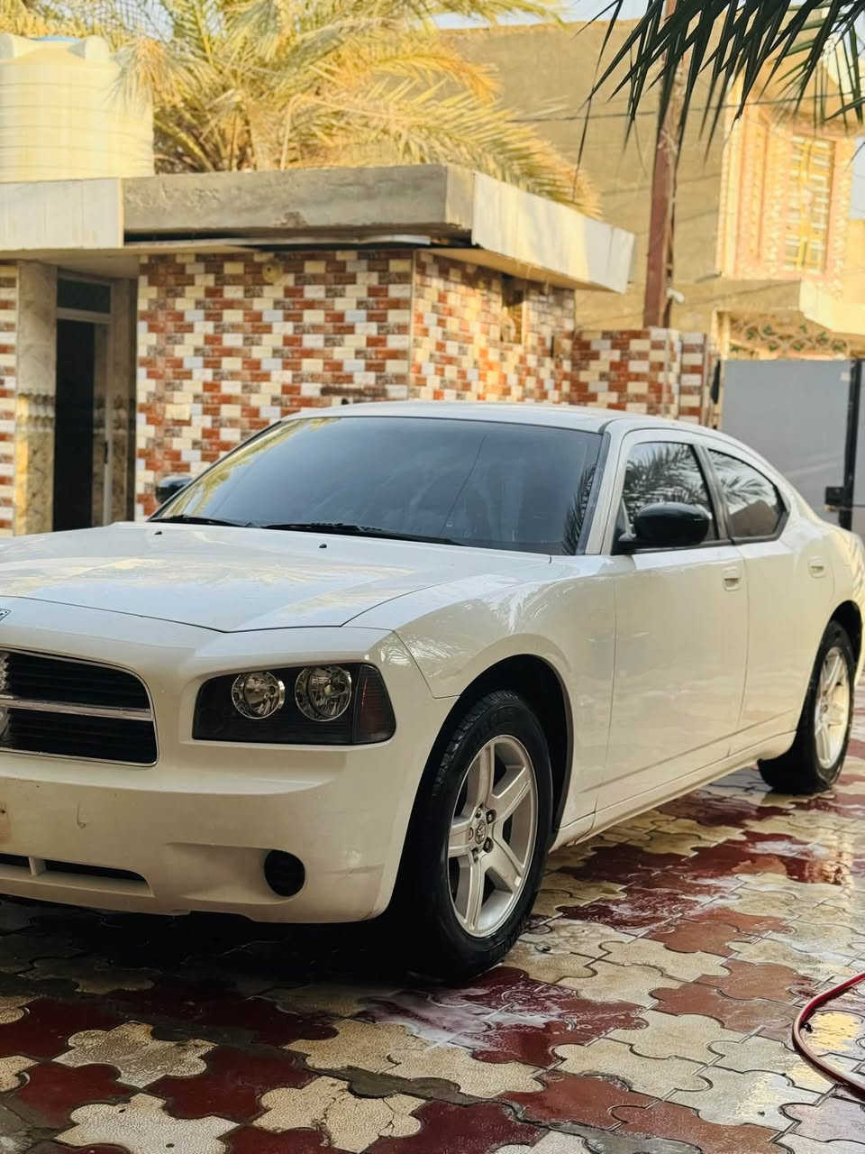 سلام عليكم 
دوج جارجر 
مديل 2010
مال مزاد مرور بغداد الرصافه
يعني تكلفك 500الف 
اتريد وراك الترقيم  و وراي 
السياره جاهزه من كلشي درهم ما اذب عليها 
السياره ماشيه 100 وعلي اخت الجديد 
تخم تاير جديده حيللللل فوال الفوال 
السعر 105 وبيها مجال قليل 
مكان حله حي نادر 
الاستفسار ***********
