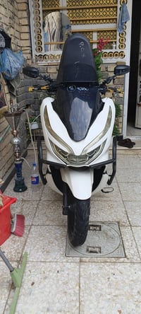 دراجه للبيع  pcx (كوري) جيل ثالث  موديل 2020  معروفه مواصفات الجيل الث...