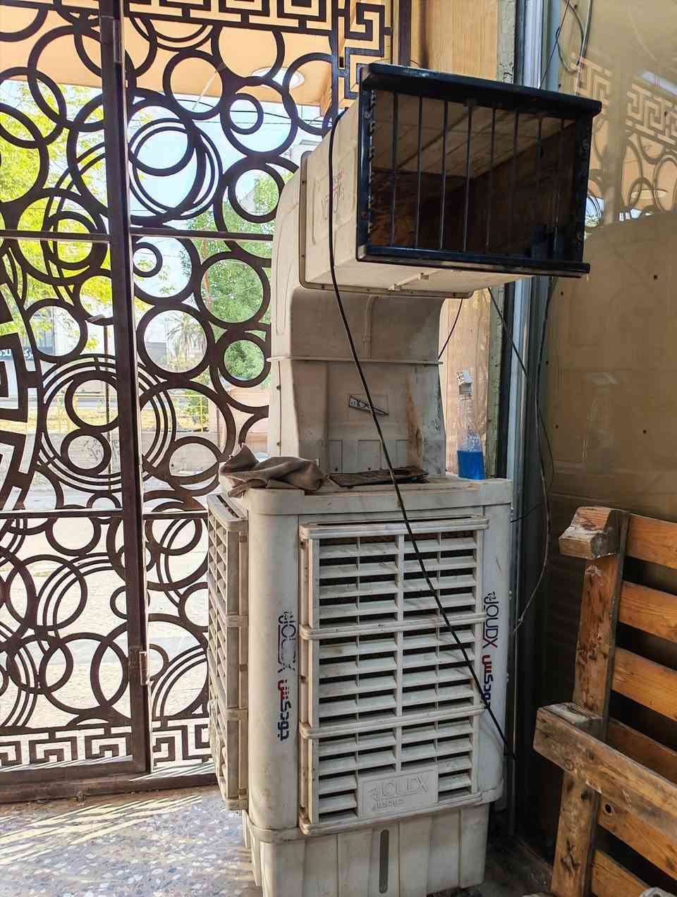 للبيع ماعرف شنو عطلها ابيع كشر
السعر ٥٠
المكان بغداد حي الجامعة 
للتواصل ***********
