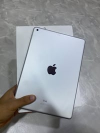 ايباد ٩ • ٦٤ جيجا • كفالة الفتح