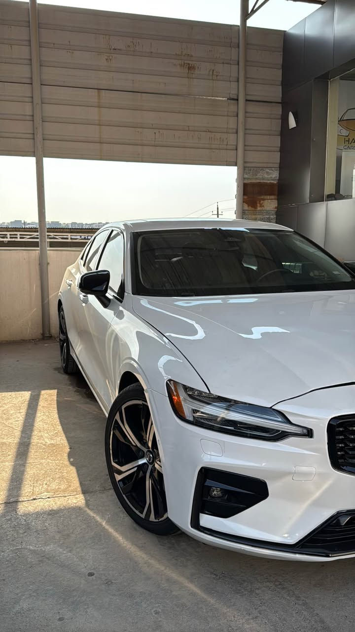 Volvo 2024 S60 plus
فول موصفات  بوند صبغ 
بدون ارباك بدون دواخل  محرك 4 بستن توربو 
شراي اتصل. *********** أربيل, العراق
