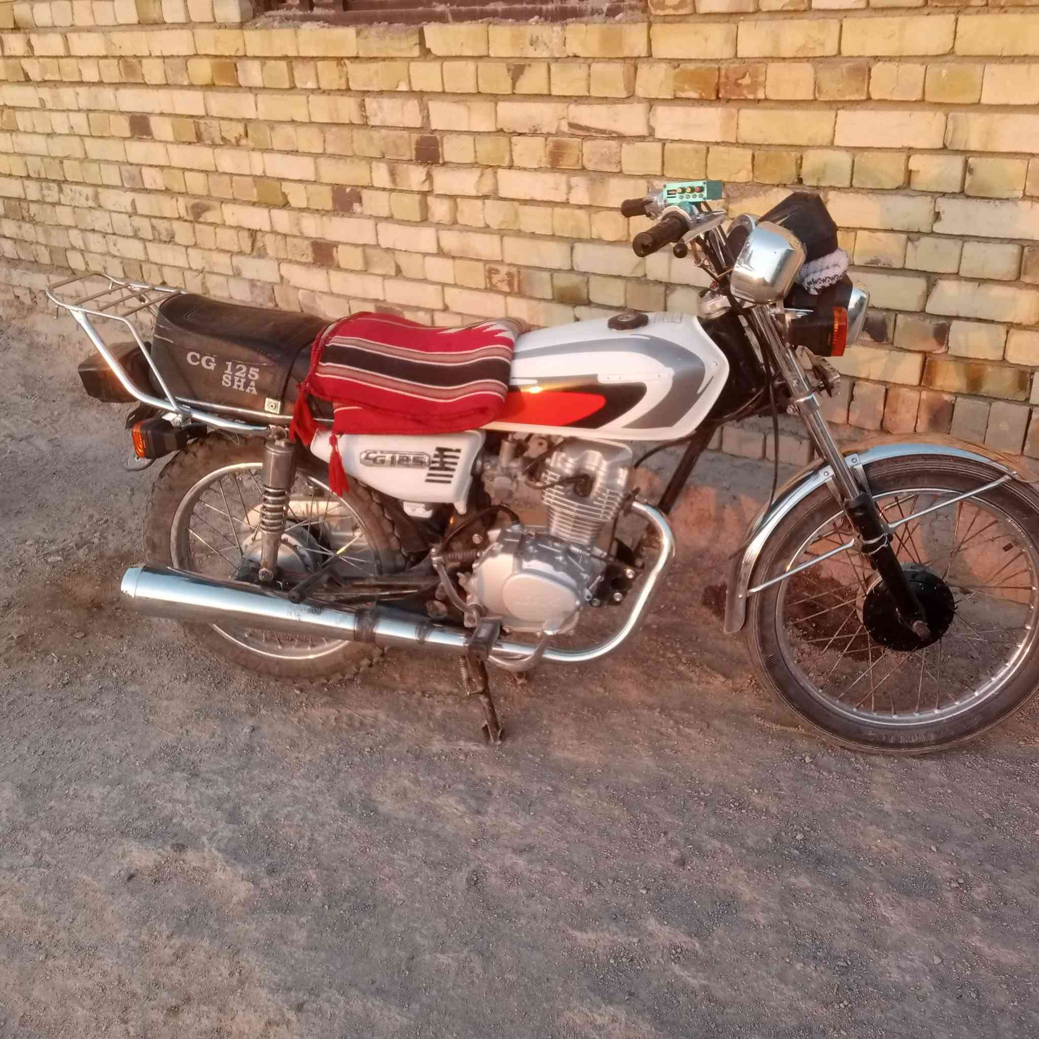 دراجه البيع كلك كفاله 25مكان رفاعي ***********
