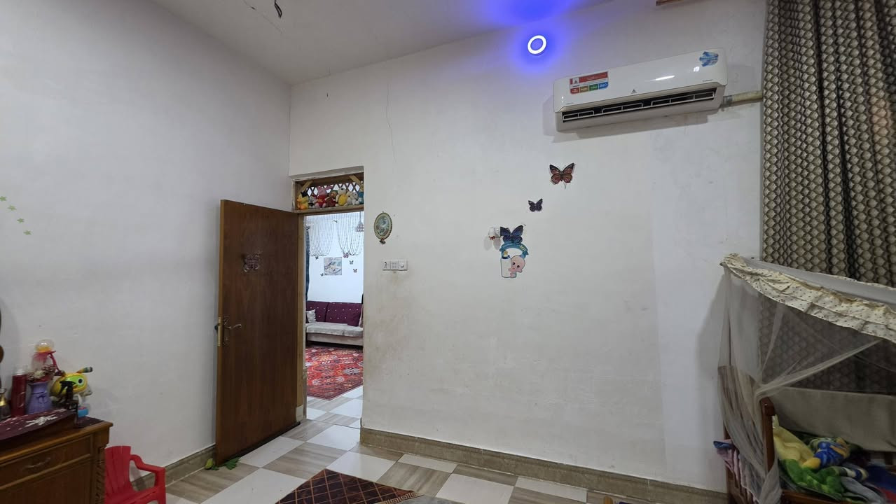 للبيع بيت 200 م طابقين سند 25 مرقم ومشمول بالتطويب مداور بأسم المشتري  يتكون البيت  من أستقبال صالة وغرف 4 ثنين جوه وثنين فوك عوزهن ارضيه الفوك   ومطبخ وصحيات داخلية وخارجية العنوان الديوانية  خلف حي الحضارة البو ٠جاسم مقابل مديرية المخدرات ***********+*********** واتساب *********** او مراسلة الصفحة
للبيع بيت 200 م طابقين سند 25 مرقم ومشمول بالتطويب مداور بأسم المشتري  يتكون البيت  من أستقبال صالة وغرف 4 ثنين جوه وثنين فوك عوزهن ارضيه الفوك   ومطبخ وصحيات داخلية وخارجية العنوان الديوانية  خلف حي الحضارة البو ٠جاسم مقابل مديرية المخدرات ***********+*********** واتساب *********** او مراسلة الصفحة

