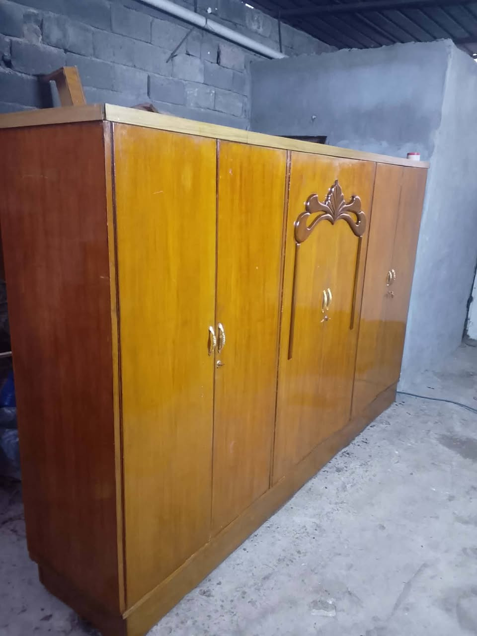 كنتور ابو ٦صاج كامل سعره ١٣٠ قفل متواجد علخاص اكو توصيل بفلوس رقمي ***********
