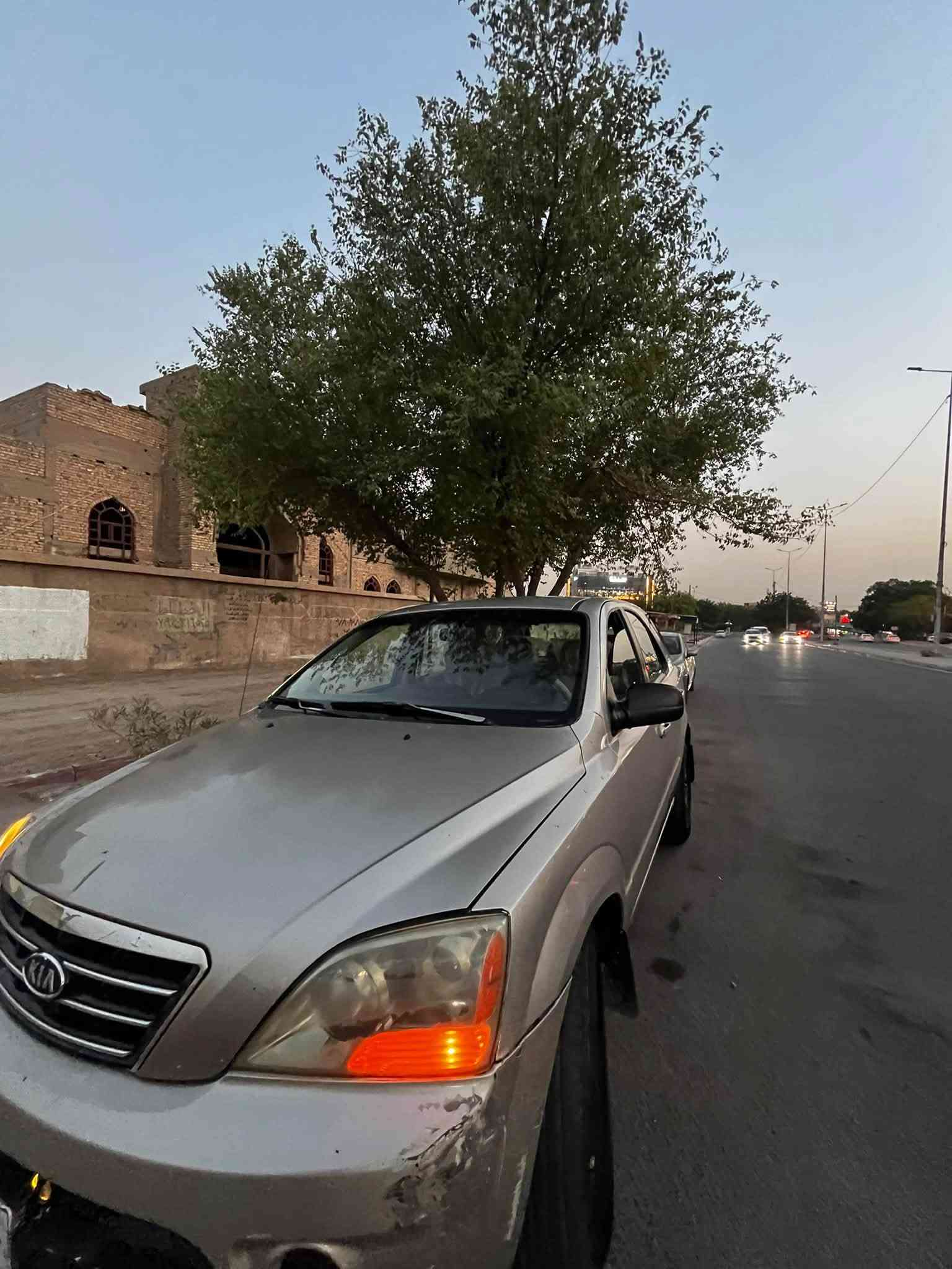 للبيع كيا سورنتو 2007 الون فضي السياره امريكيا كلين السياره بس مصبوغه حزام جماليه 6 سلندر محرك كير تبريد كفاله عامه السياره صدر جديد مكينه جديده داخل بلاد جديد السياره حلوه وعمليه وجدا نضيفه 
رقم الاسفسار***********

