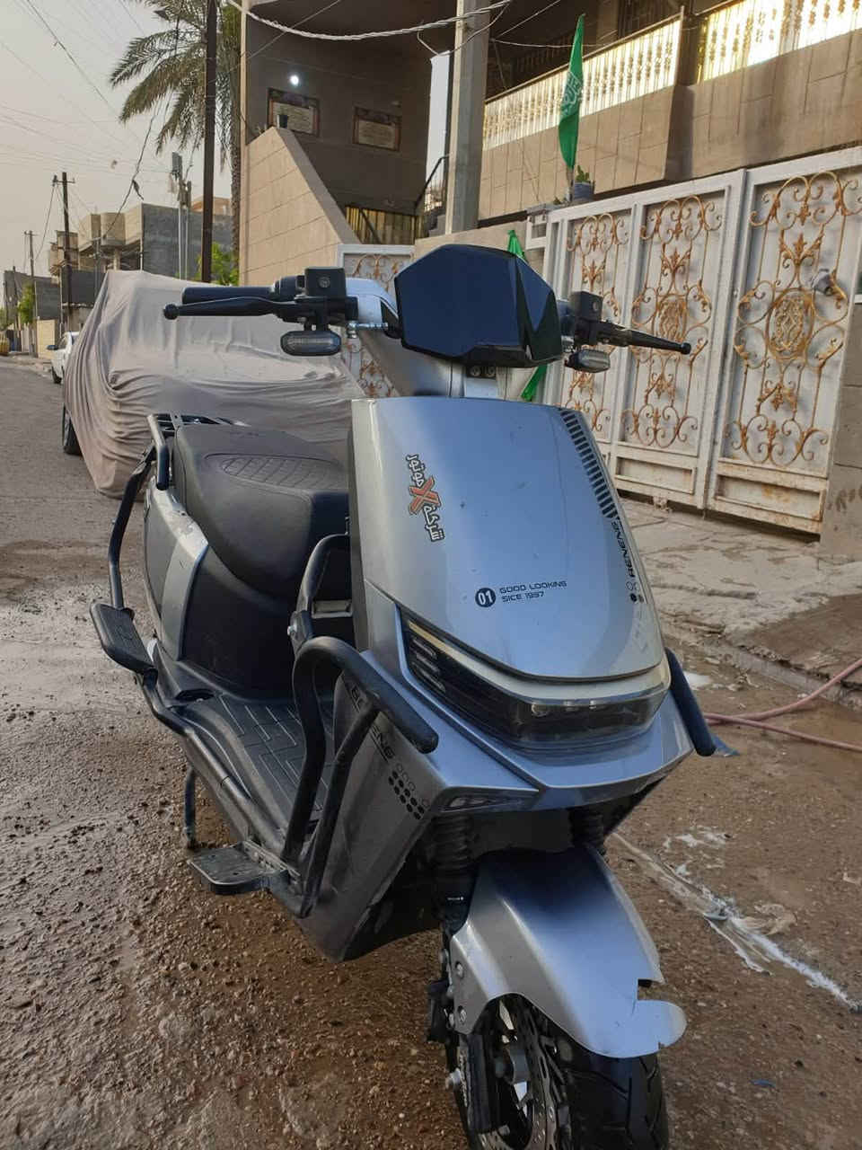 شحن • سرعة ٨٠ • ٦ بطاريات