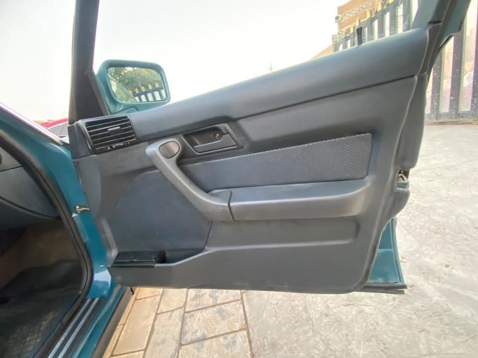 سلام عليكم للبيع BMW 520 سيارة على وضع شركة 
بدون صبغ بدون خياس مكفوله كلش نضيفة مال بيت 
كير عادي كلش جديدة كلها على وضع الوكاله رقم بغداد 
بسمي تحويل بشرط اي ستفسار ***********
