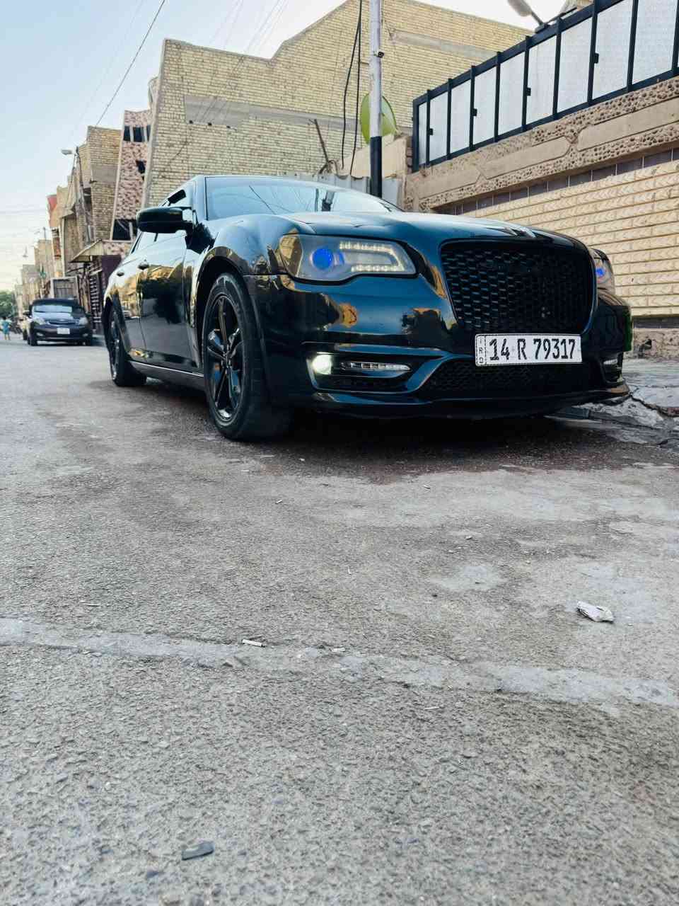 اوباما ٢٠١٢ فور ويل /الفور ويل ملغي
كندية فول مواصفات 
مصبوغة حزام تبديل قطعتين 
وبيها طخات 
رقم بصرا انكليزي ب اسمي 
بيها نقوصات السيارة 
حدادية نص عمر 
ب١٢٥ وبيها مجال بسيط

***********
