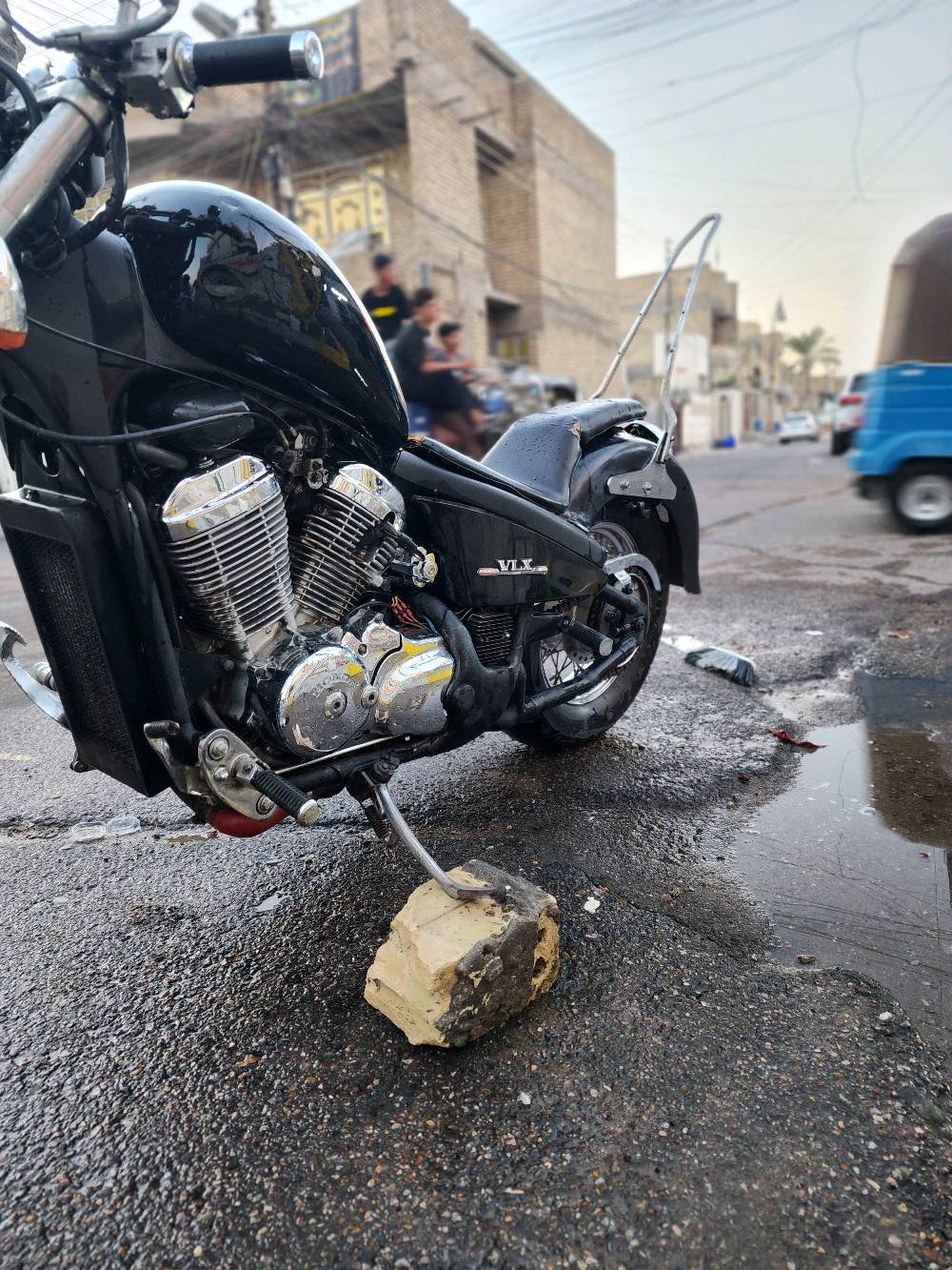 السلام عليكم هارلي ستد 400 مكينتهة هاي السنة مبدلهة مال حاوية بعدهة بلجيس الله شاهد شلعة معدل فول كابريترات منضفهن جدد بلكات تنضيف جديد دراجة خير من الله نقصهة فقط اشاير لاغيهن الدراجة نكرة وحدة تشتغل ما تئخر لو واكفة شهر السعر مليون اوبيهة مجال مكاني بغداد حي النصر للتواصل علة رقمي *********** + اكزوزات رياضي فول + بيهة تنقيط دهن من الفيت بم قليل كلش