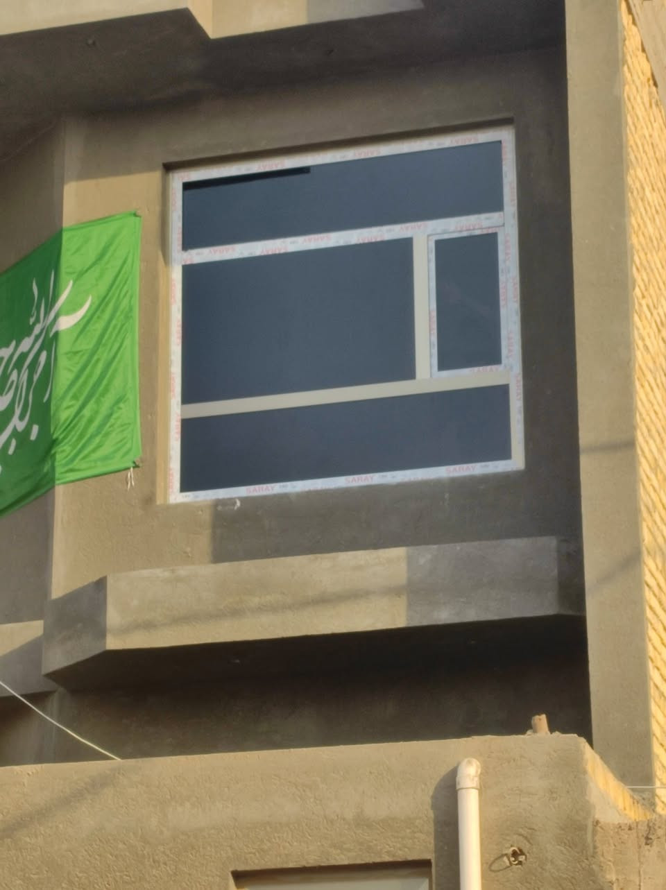 سلسله من أعمال 
البيت الملكي للأمنيوم والزجاج 
ابواب
شبابيك 
محجرات 
مطابخ 
كافه أعمال الامنيوم والزجاج 
العنوان السماوه شارع الفنادق قرب مختبرات احمد العزاوي 
ه*********** وات ساب
