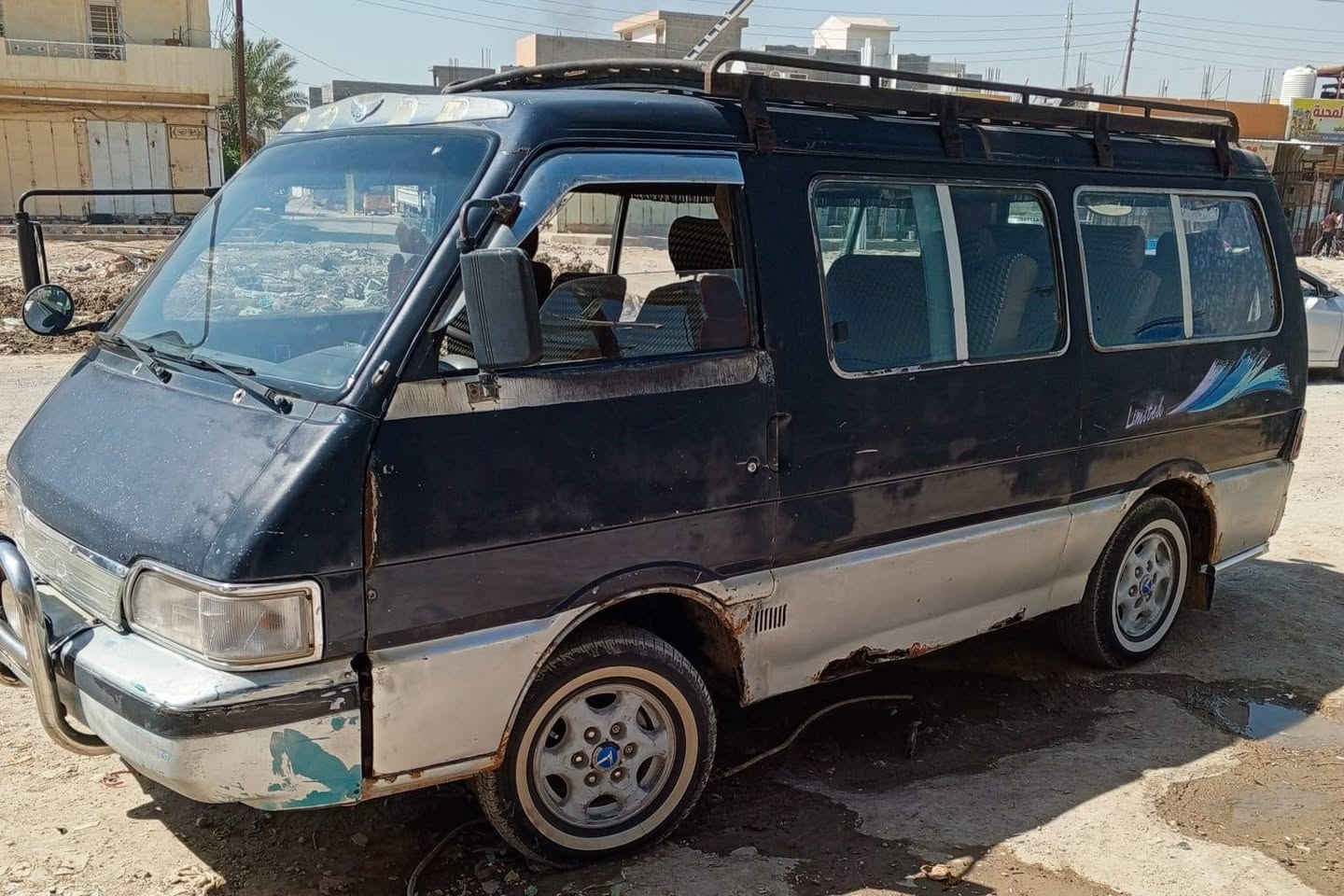 السلام عليكم ورحمة الله
كيا بسته رقم واسط أحمر موديل 94
 مكينه كير اكسل مكفولات
تخم تاير باتري ودوشمة كاملة
راعيها موجود  تحويل 
الكشر شوفت عينك وشواصي شركة 
25.وبيها مجال، بعقوبه ديالى 
*********** ابو ازهر
