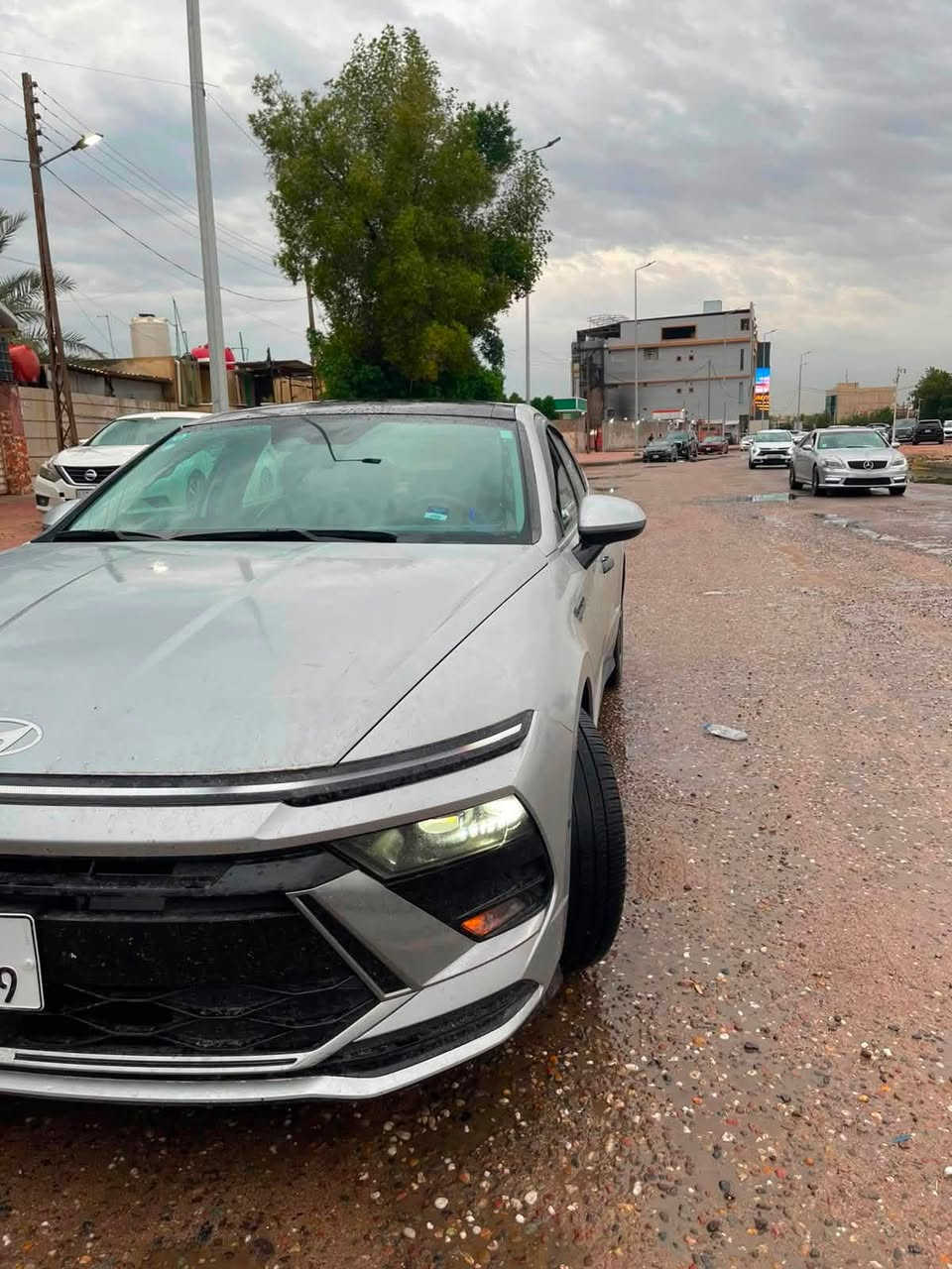 اقره التفاصيل يلا تجي خاص سوناته مديل 24 فول موصفات 
بانزين تنفس طبيعي المرغوب سياره بسمي سياره صور الحادث موجوده ومشر عليهن العلم السياره كفاله من التبديل ماشيه 32 العنوان البصره بس الشري يتصل السعر 180 

***********

