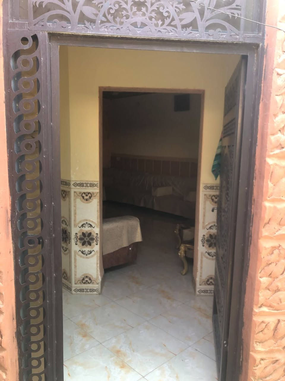 للبيع • بيت • خلف جامع الصابرين
