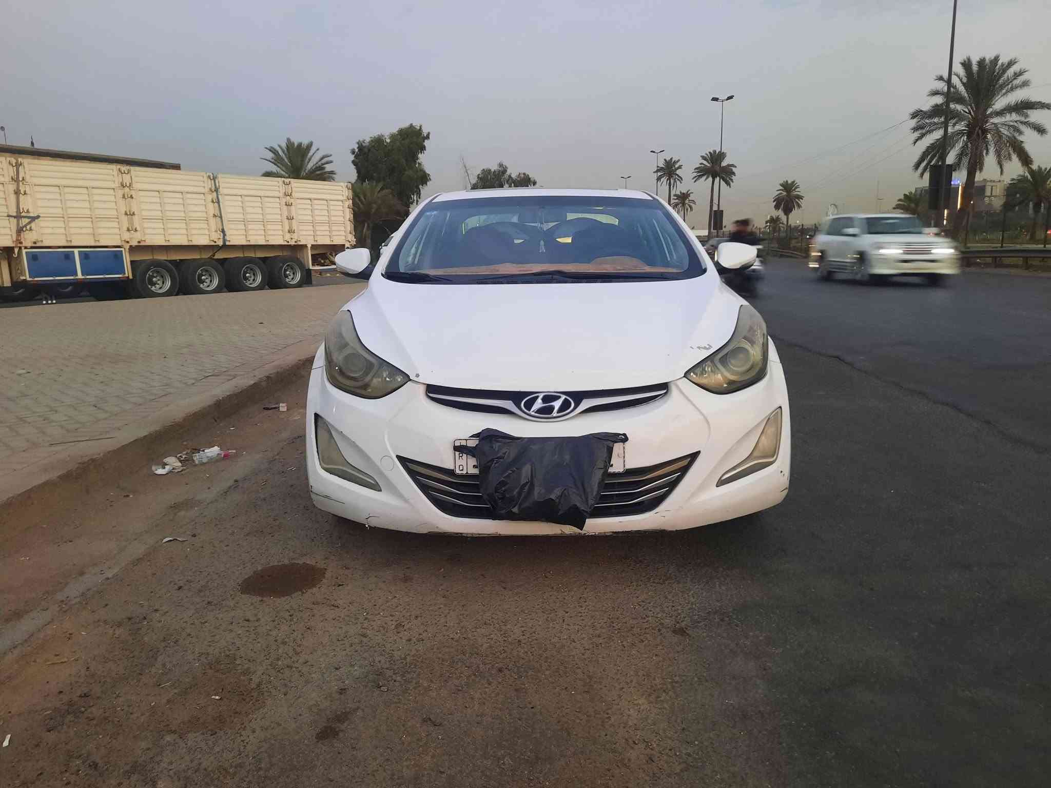 السلام عليكم النترا موديل ٢٠١٥ امريكي فول مواصفات رقم بغداد السعر ٩٥ للاستفسار ***********
