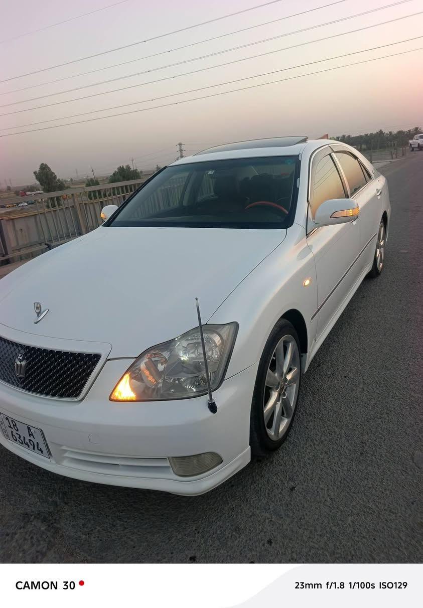 السلام عليكم 
شاهينه موديل 2005 فول مواصفات واحد ع واحد
قرار 102 تسجيل جديد رقم بابل بسمي تحويل مباشر 
السياره جاهزه للاخير كير محرك تبريد حداديه كفاله 
مكفوله كفاله عامه من الصبغ والتبديل والضربه والكص ونقل الجثه السعر 165 وبيه مجال 
مكان السياره بابل للاتصال ***********
***********
