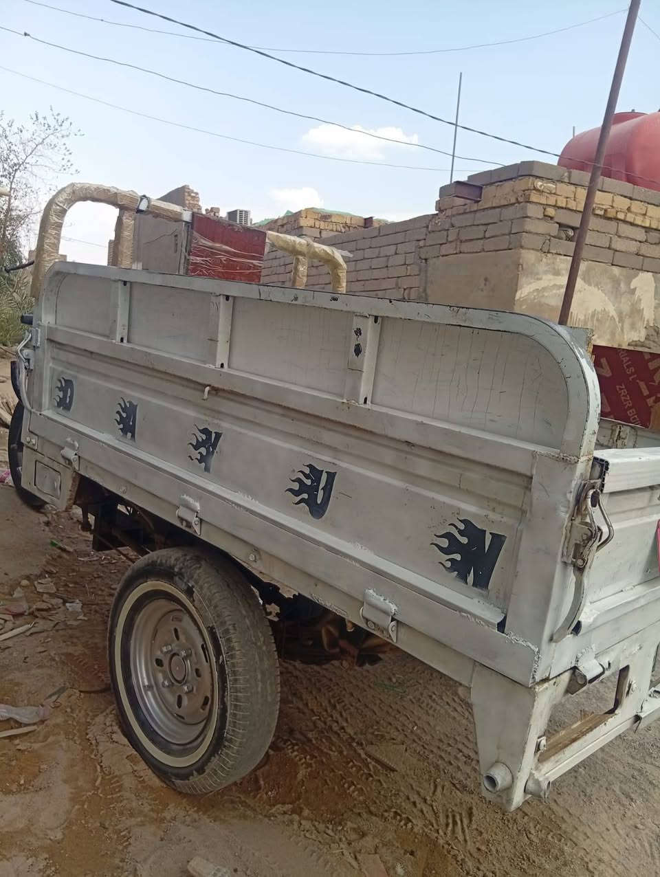 السلام عليكم ستوتة البيع مودي 20 وراق صولي محرك مفتوح ستوتة جاهزة سعر مليون 600 وبيهة مجال ***********
