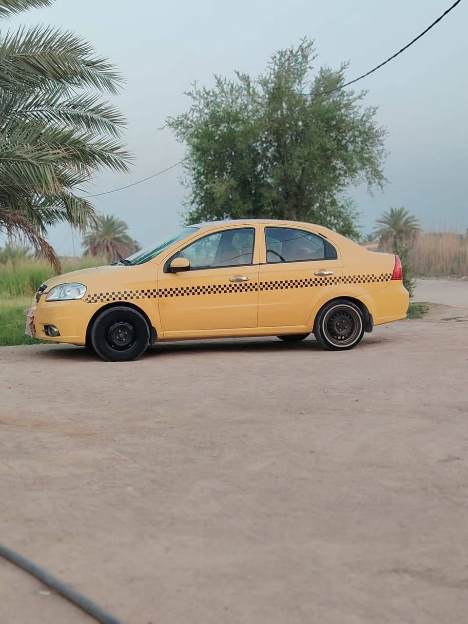 سلام عليكم 
اڤيو للبيع 2009 خليجي  بسمي السعر 48وبيه مجال بسيط مداور ثاني يومي ***********

