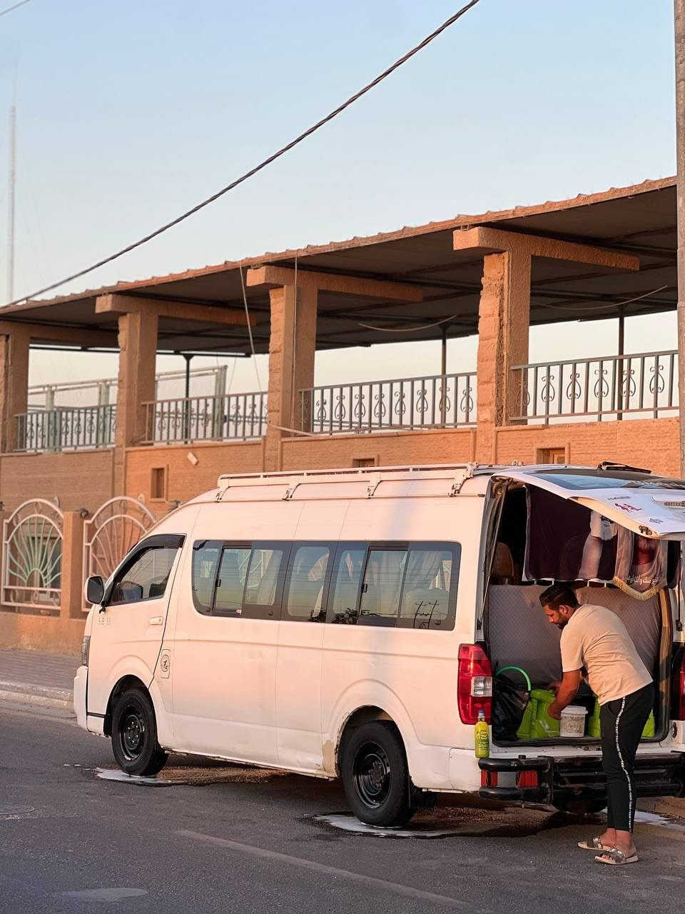 سلام عليكم جنبي عالي للبيع موديل 2013 مكينة كير اكسن تبريد تخم تاير كلة جديد مكفولة من ضربة بس ذني طخطخات واضحات بلصور معروضة 110 الاستفسار *********** مكان سيارة كربلاء

