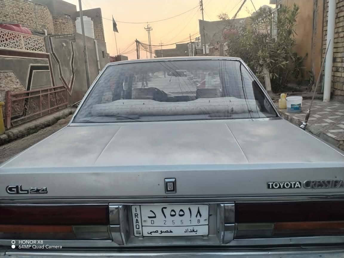 السلام عليكم للبيع كروسيدا موديل 87كير ومحرك ونجي السيارة ايسر بلاد ***********
