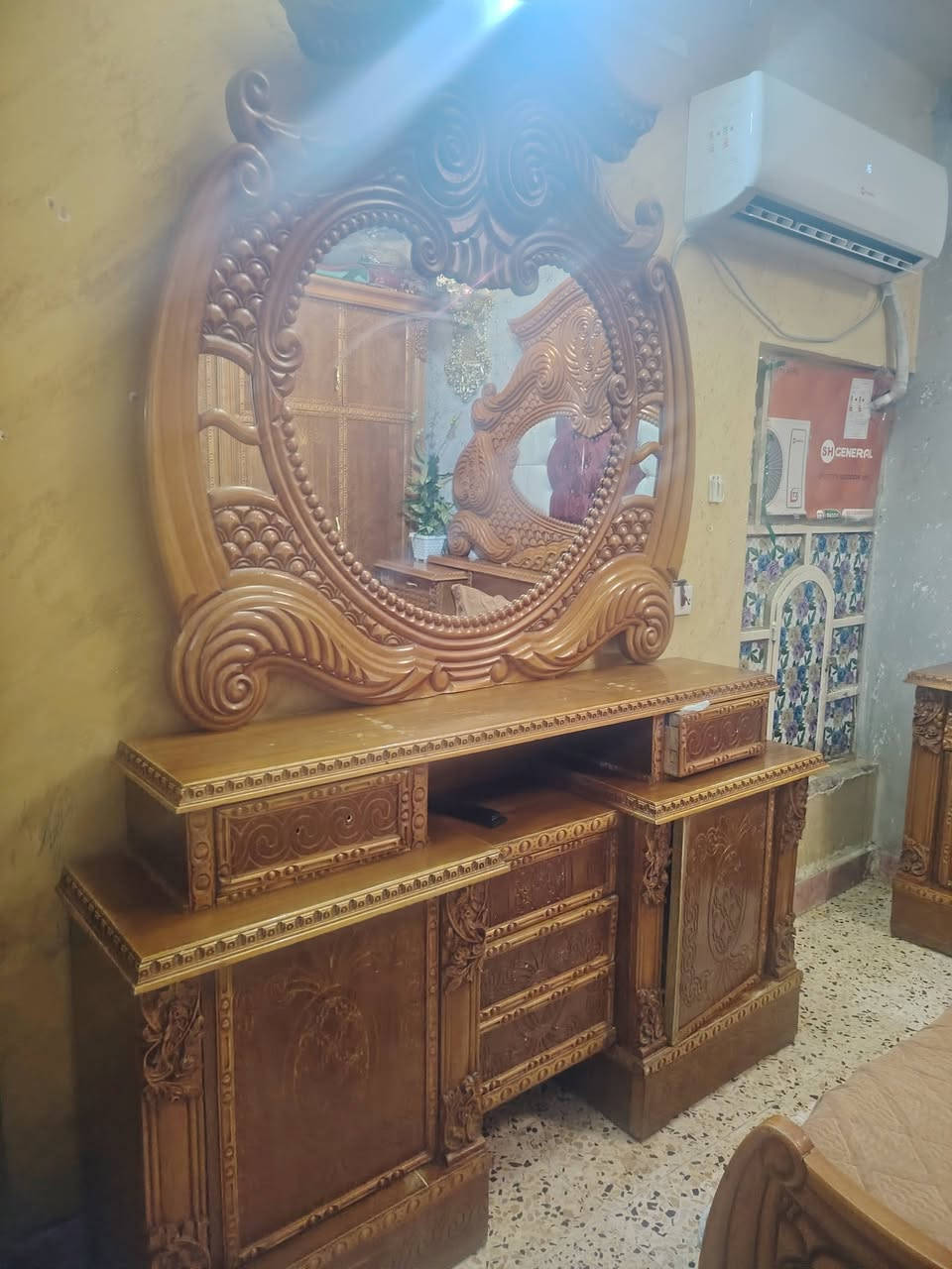 غرفت نوم صاج تفصال السعر ٦٥٠٠ مكان البلديات ***********
