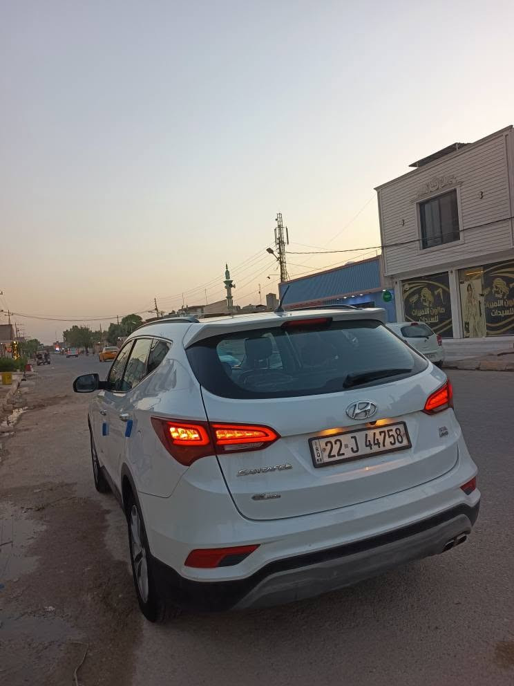 فقط بيع بدون مراوس 
سنتافي 2018 خليجي 
 فول مواصفات 1/1 
محرك V6 3.300 مامفتوح
ماشية 85km 
بطاقة بانزين بي 
سيارة باسمي وسنوية جديدة

مواصفات 

بصمه ابواب وتشغيل
بانوراما 
كشنات جلد 
كشنات كهرباء وتبريد وتدفئة
اوتو هولد
دفع رباعي
صندوق كهرباء
لايتات ليد
ويل كروم
داخل جوزي 
سستم نظام صوت
بردات خلفية بلادية
تبريد 3 قطع 
7 راكب 
وبعد هواي مواصفات 

سيارة كفالة من الحادث والتبديل 
فقط شبر بارد وشبر صبغ باقي كفالة

سعر سيارة 228 وبيها مجال بسيط 

مكان سيارة كركوك 

*********** كركوك, العراق
