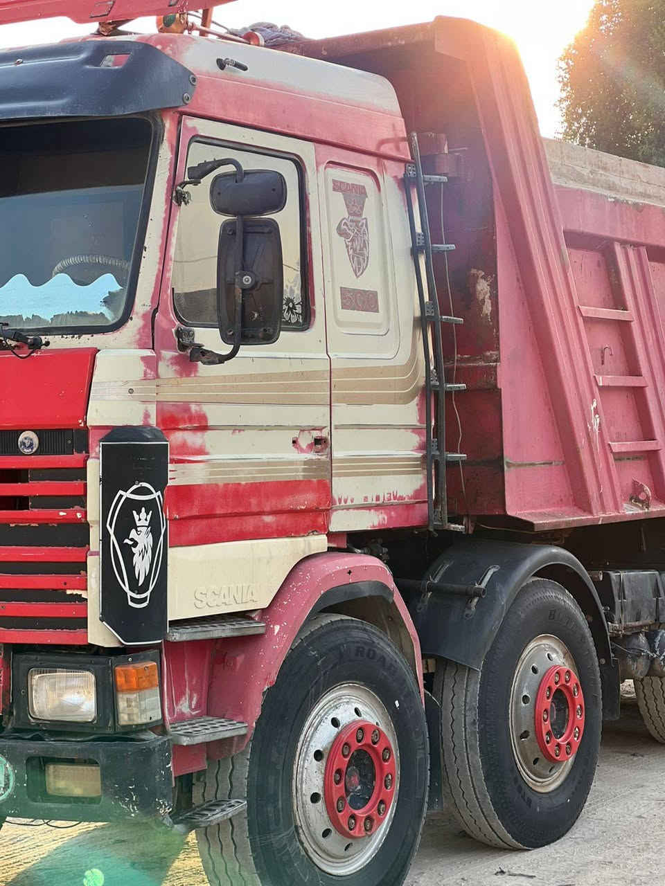 مجموعة 19 بأجر گير 900   سلام عليكم البيع.... مكينة 43 سياره موديل 93...،، ***********،
