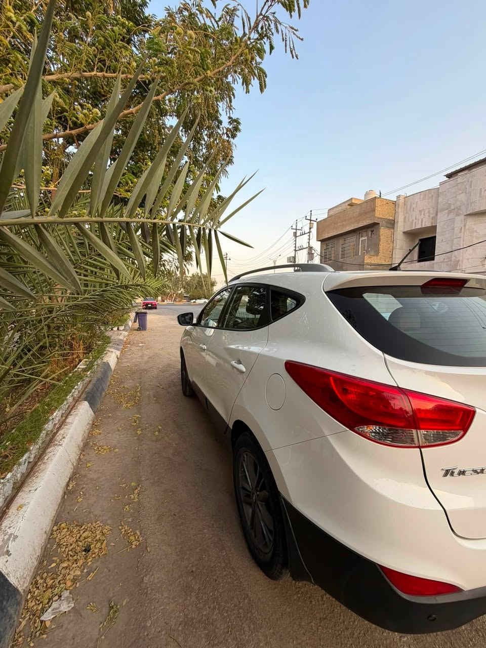 توسان 2016
خليجي مكفول كفاله عامة عدا الكازكيت مبدل 

المحرك 2000 دوش 

بانوراما 

تبريد قطعتين 

شاشه اندرويد

الممشى 155الف 

رقم بغداد + اللوحات الجديدة 

السعر 157 ورقه

مكان السيارة كربلاء  

للاستفسار ***********
