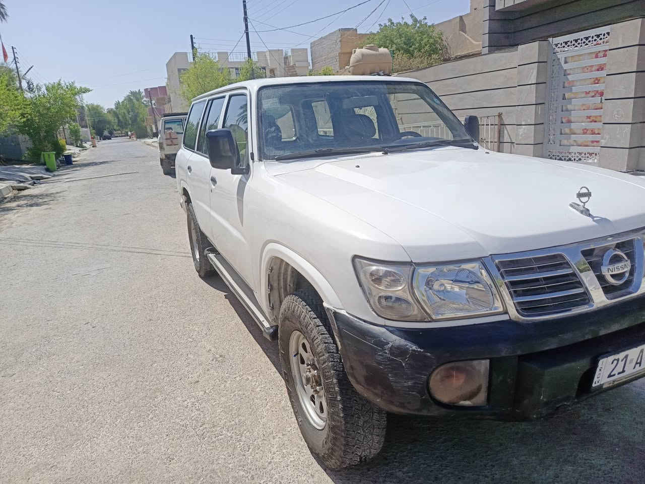 السلام عليكم 
نيسان باترول موديل 2001 باسمنه مكينه كير لوكير كهربائيات تخم تايير جديد منضومة غاز 140 لتر مصبوغه حزام جماليه مكلف بالنشر رقم صاحب السياره
الاتصال *********** 
، ***********
