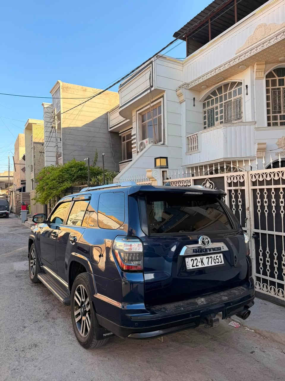 سياره
السلام عليكم 
تويوتا فورنر  لمتد للبيع 
                                                        model: 2021 
                                69000km   :mileage /ممشى

  مواصفات السياره 
🔴محرك السياره v6 4000cc
🔴السياره دفع خلفي 
🔴تبريد وتدفئه بلكشنات
🔴 كراسي جلد باللون البيجي 
🔴فتحة بالسقف
🔴كرسي الامامي للراكب والسائق(3 وضعيات) كهربائي
🔴رادار امامي
🔴تحديد المسار 
🔴مانع الاصطدام 
🔴حساسات أماميه وخلفيه
🔴كاميرا خلفيه 
🔴إناره ترحيبيه (عند الاقتراب جنب السياره)
🔴بصمه على الابواب 
🔴فتح وغلق الزجاج الخلفي من خلف السياره 
🔴كار بلي واندرويد اوتو 
🔴اناره بروجكتر وإناره السياره بالكامل led 
⚠️ الاجزاء المصبوغه البنيد وحافة الاماميه لل جاملغ بدون دواخل وباب الصندوق فقط. كلير
 
❤️للتواصل والاستفسار الاتصال على الرقم الآتي   :***********

