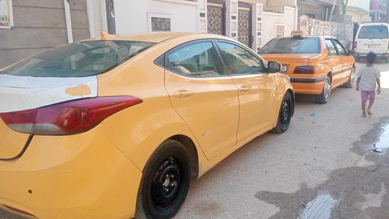 سلام عليكم اخوان سياره الانتر موديل 12 وارد امريكي سياره جاهزه كير تبريد كهربائيه كاملة
ابيع بدون محرك بدون محرك طافيه 
 73 بيه مجال ***********
