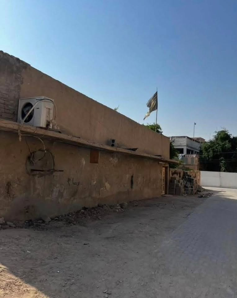 السلام عليكم
بيت للبيع البيت ركن بناء قديم مساحه 517متر في سفوان خلف شارع المكاتب مقابل بيت العطار البيت طابو صرف
مكلف بالنشر تفاصيل اكثر اتصل ***********
