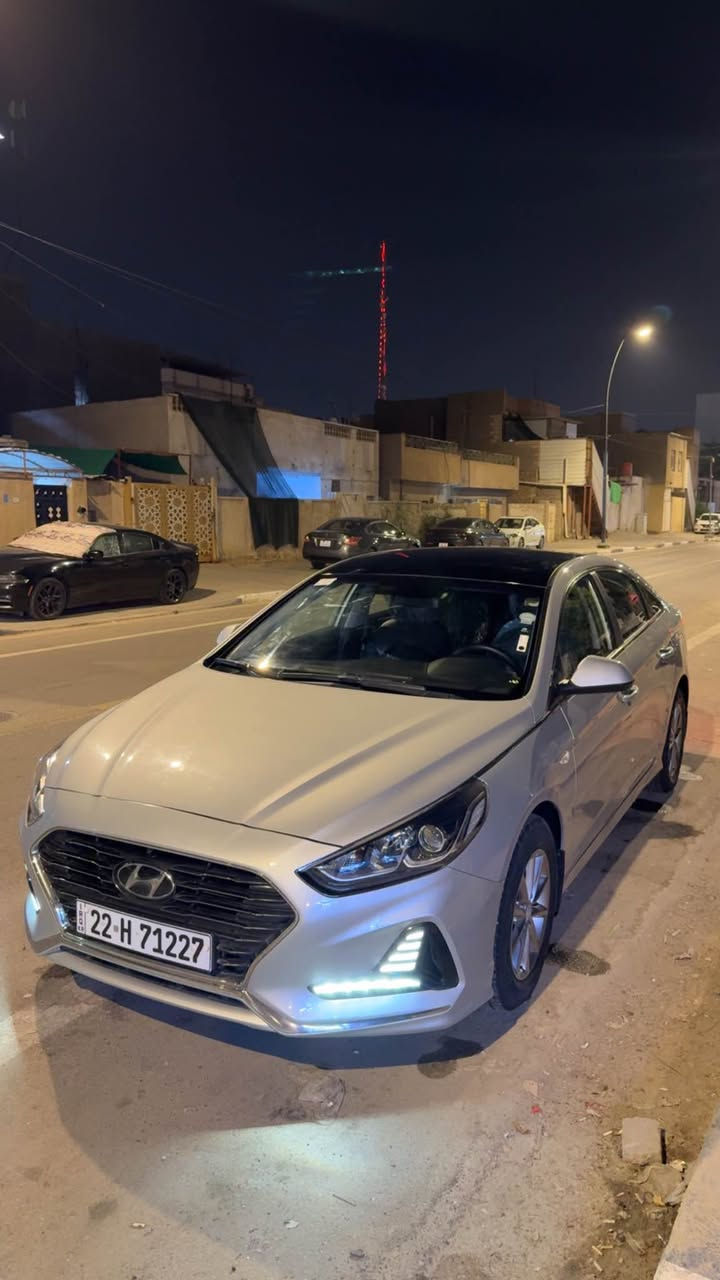 السلام عليكم سوناتا 2020وارد كوري مكينه 2000 دوش غاز محور بانزين كوريا فول مواصفات عدى البصمه شاشه وكامرا خلفيه تدفئه تبريد كشنات كشنات جلد وتحكم كهرباء بلكشن ونضام ايكو اقتصادي بلوقود وباقي المواصفات المعروفه السياره جاهزه على اخر شي حداده 100٪ تخم تاير بلباكيت دهن جديد باتري تبريد تدفئه ماتصرف دينار عليها السياره مصروف عليها هواي على ايد وحده ماشيه 55 الف كيلو حقيقي رقم اربيل وكاله تحويل لنهاية ال27 بيها اربع رشات بكوريا بدون ضربه على طول الصفحه وصار بيهه حافة الباب بلعراق يرجع مامصلح وبيها صدعات ثنين ما مبينات ابد ابيع على وضعها السياره مكلفتني ونضيفه عارضها ب148 وبيها مجال للشراي *********** البصرة, العراق
