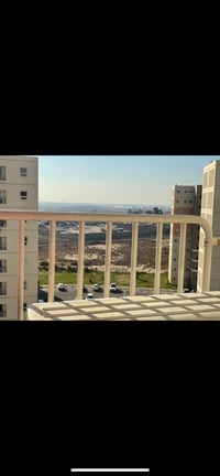 ١٠٠م • شرقي • طابق ثامن