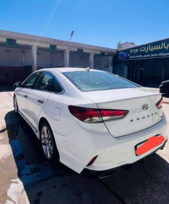 ادوات
سوناتا 2019 نظافه فول كصة جنطه 
تبريد ثلج بانزين متومه طبق الاصل 
السعر 72 وبيه مجال مكان السياره البصرة 
***********
