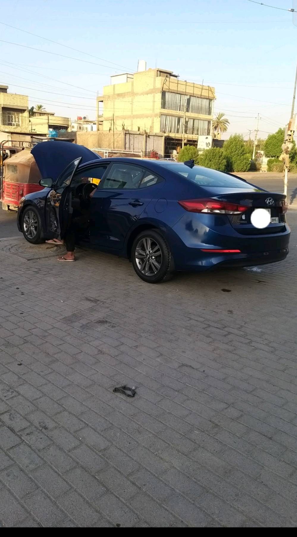 النترا ١٧ امريكي 
محرك دوش ٢٠٠٠
حادث امامي ٠ بنيد تبديل جاملغات تصليح ليبل واحد عدا البنيد 
تبريد ٠ تخم تايرات ٠ ثلاث انضمه 
المسافه ١١٥ الف 
محرك مفتوح 
حالوب قليل 
سنويه ساقطه بسمي 
السعر ١٠٥. وقابل للتفاوض