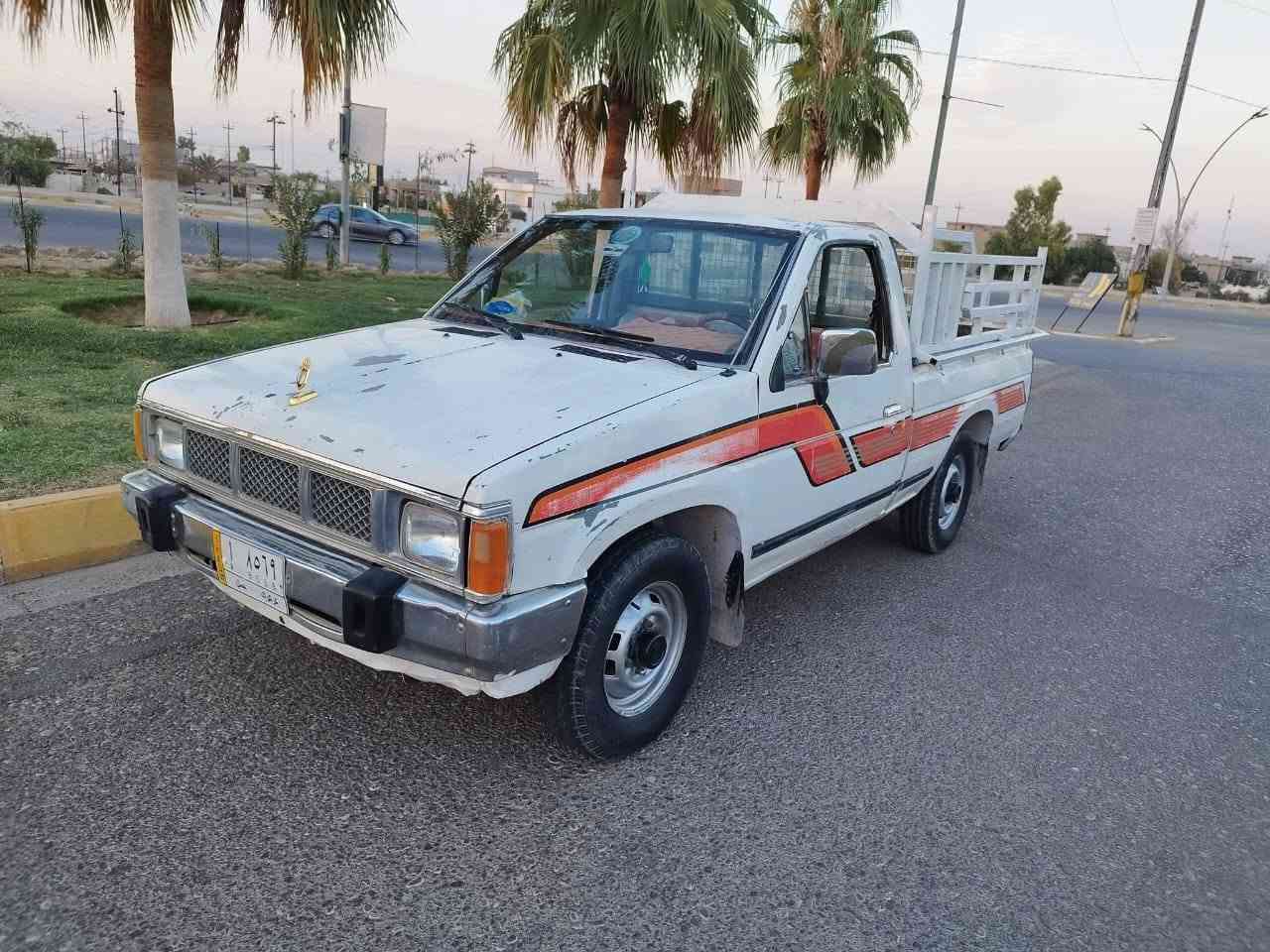 بيك اب نيسان • موديل ١٩٩٠ • رقم كركوك