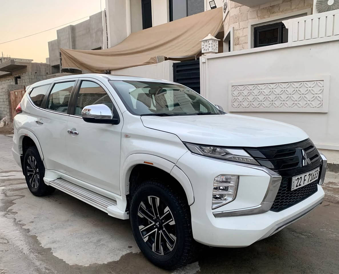 السلام عليكم، للبيع باجيرو موديل 2022 سبورت خليجي
السيارة فول مواصفات ، فتحة بصمة شاشة داخل احمر
السيارة سبعة راكب 
السيارة ضررها الجاملغ صبغ و موضح بالسونار
ماشية ١٠٦ الف 
السيارة محركها ٣٠٠٠ ، ٦ سلندر
السعر ٢٣٠ ورقة
مكان السيارة بعقوبة
للاستفسار ***********
*********** بعقوبة, ديالى
