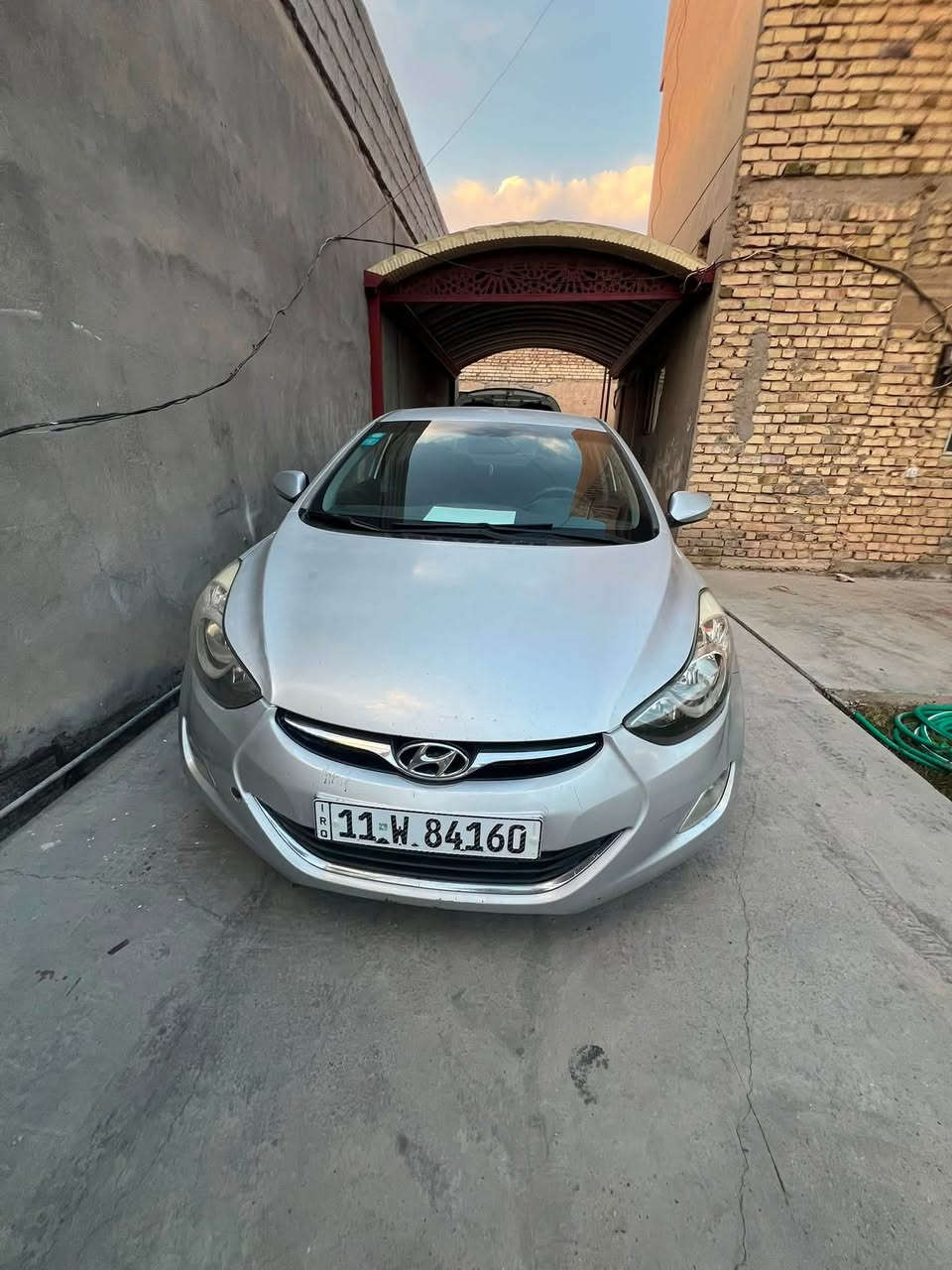 للبيع او مراوس أفانتي النترا موديل ١٤ خليجي السونار موجود بدون دواخل بيهه شوي جراد كير محرك تبريد خير من الله صدر ٥٠ بل ميه مكاني بغداد الكرخ السعر ٨٨ بيهه مجال للطيبين 
***********
