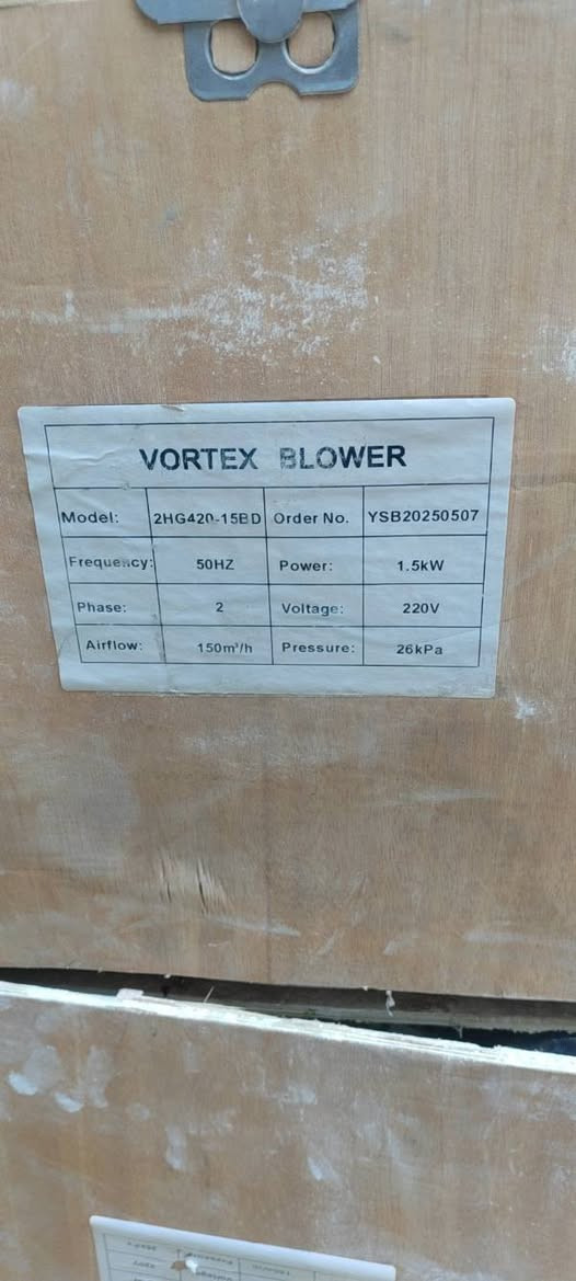 السلام عليكم مضخة هواء من شركه Vortex Blower اصليه
عندي قطعتين بعدهن بالباكيت للاستفسار ***********
