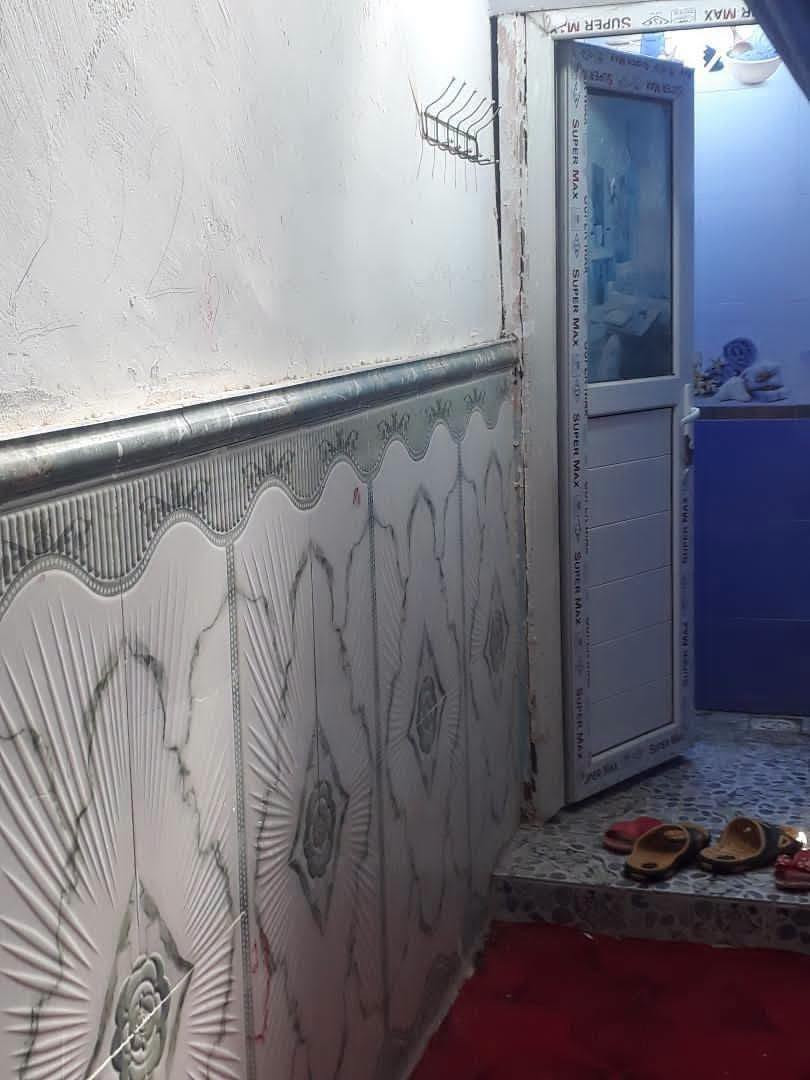 السلام عليكم
بيت زراعي للبيع مساحة ٣٣٣م ال معالي قرب معلق إقرار محكمة بناء طابوك عكادة بيت عالي الشارع ونظيف جدآ 
غرفتين وصالة ومطبخ وبراني وصحيات داخليه وخارجيه 
السعر ٤٥ مليون قابل للتفاوض 
*********** وات ساب
